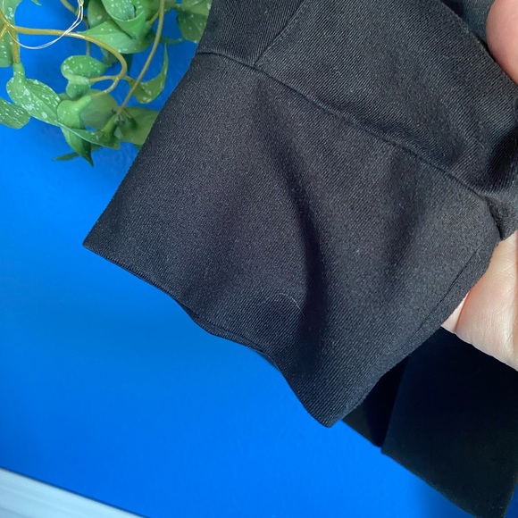 Women’s The North Face Flash Dry Drawstring Stretch Jogger. Black. Size Small. - Picture 11 of 13